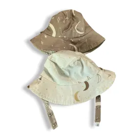 Bucket hat in Magnificent Moons