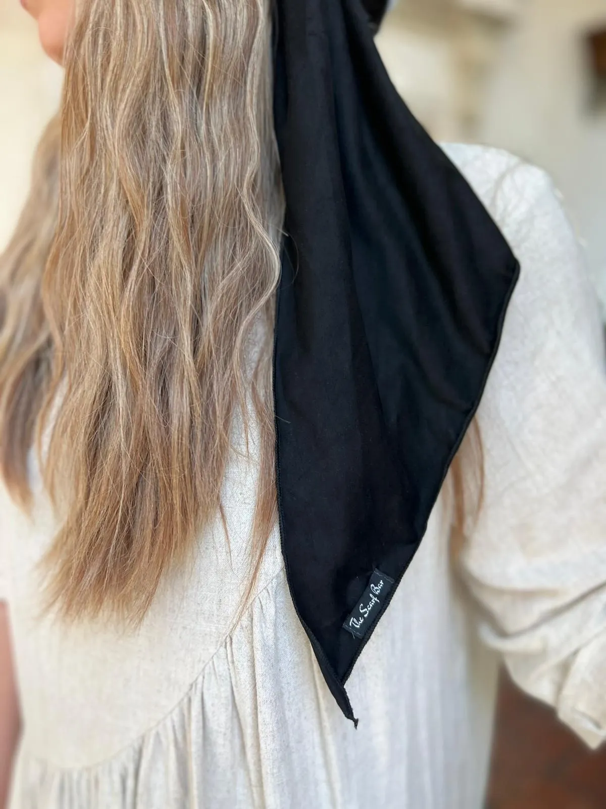 Classic Suede Pretied Black (with Velvet Grip)